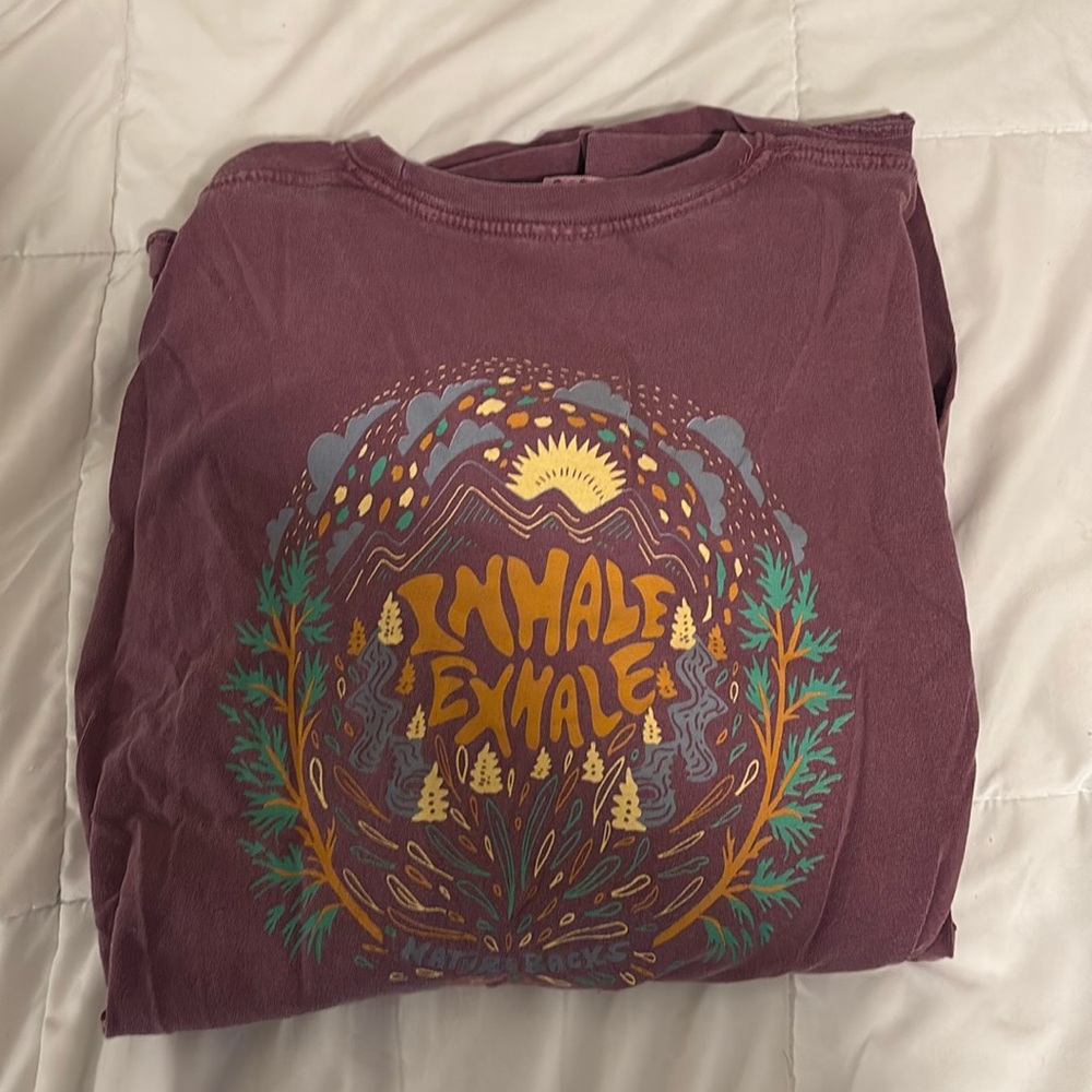 Nature backs long sleeve T-shirt large